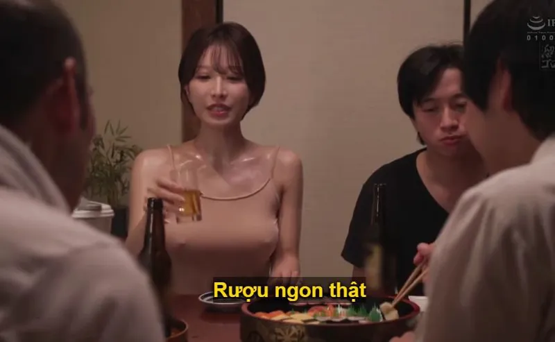 Người vợ gạ làm tình cả gia đình người chồng vì chồng yêu dẫn về quê rồi bỏ bê nứng lồn sml